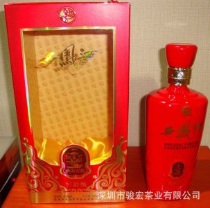 ​西凤酒年份封藏52度多少钱(西凤酒窖龄30年55度多少钱一瓶)