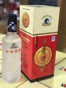 ​古井贡酒42度方瓶多少钱  古井贡酒42度多少一瓶