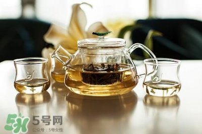 ​荷叶茶可以加蜂蜜吗?荷叶茶加蜂蜜好喝吗
