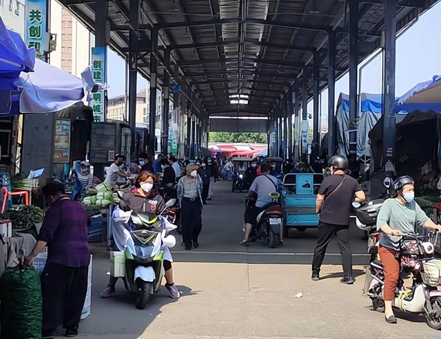 潍坊草莓味的西红柿(火爆全网的草莓西红柿济南也有售)(2)