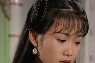 ​圆月弯刀青青生下孩子是谁的