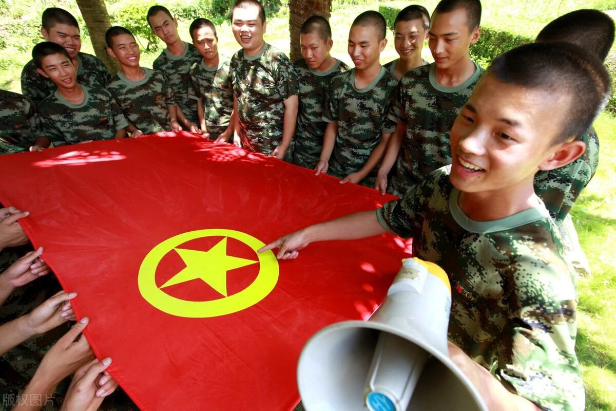 中国共青团全称(中国共青团成立于哪一年)