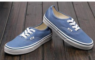​vans为什么这么贵(vans是板鞋吗)