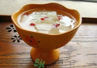 ​冰糖雪梨要去核吗？炖冰糖雪梨要去核吗？