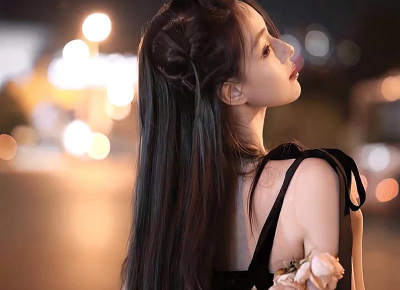 女生说无聊怎么逗她（女生说我好无聊啊怎么回复）