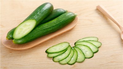 ​黄瓜不能和什么一起吃