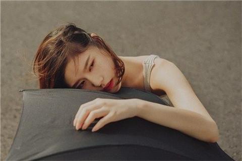 忘不了前任的原因 忘不了前任怎么办？