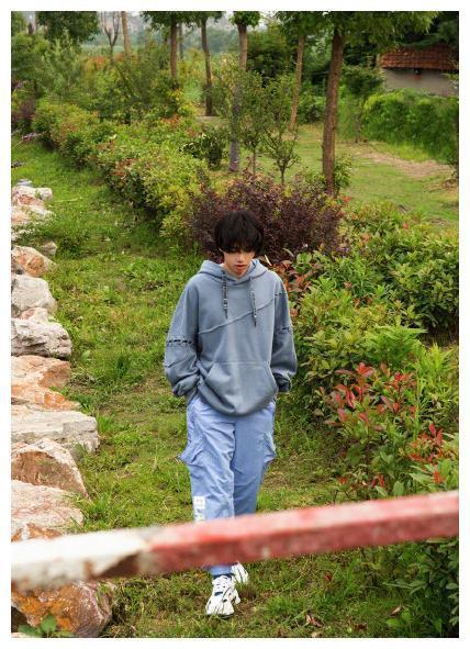 华晨宇几乎不写情歌,却说得一口土味情话,那么撩谁受得了