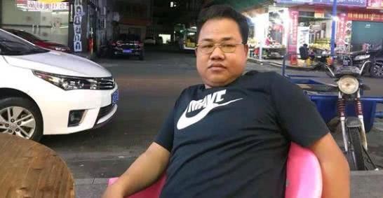 女孩因P图一夜全网爆红，你还记得曾经的贴吧剪刀手女神吗？