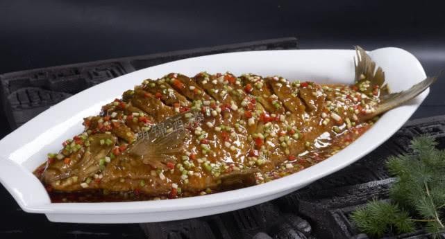 必吃餐厅绘就武汉美食地图，第一站：湖锦酒楼