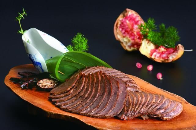 必吃餐厅绘就武汉美食地图，第一站：湖锦酒楼