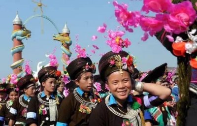 阿昌族的风俗习惯,阿昌族的传统节日风俗简介