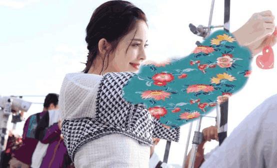 娜扎真实体重曝光, 身高一米7这体重是真实存在的吗!